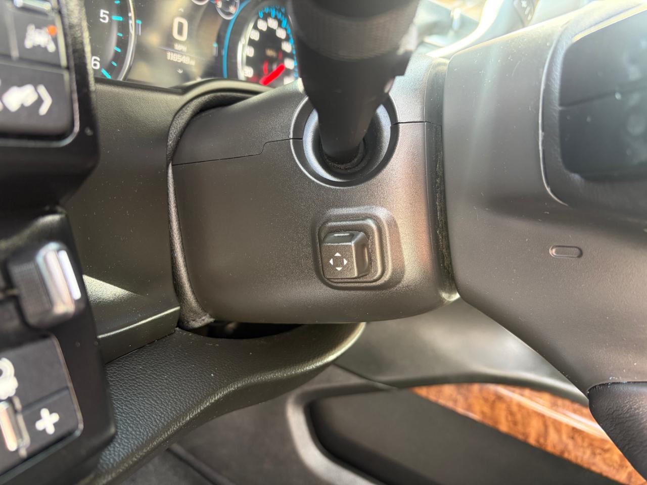 Chevrolet Suburban 4WD 4dr 1500 Premier 2019