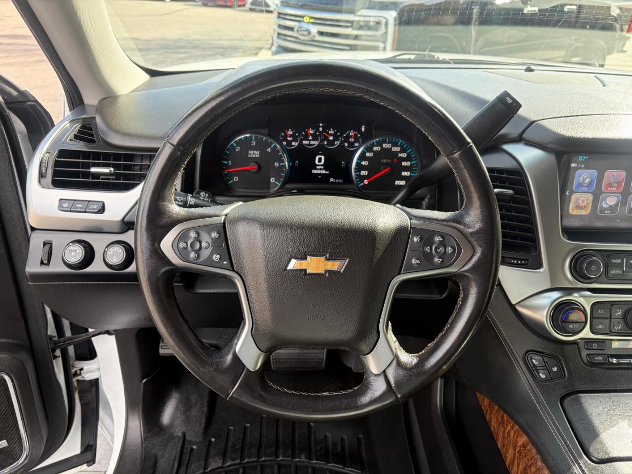 Chevrolet Suburban 4WD 4dr 1500 Premier 2019