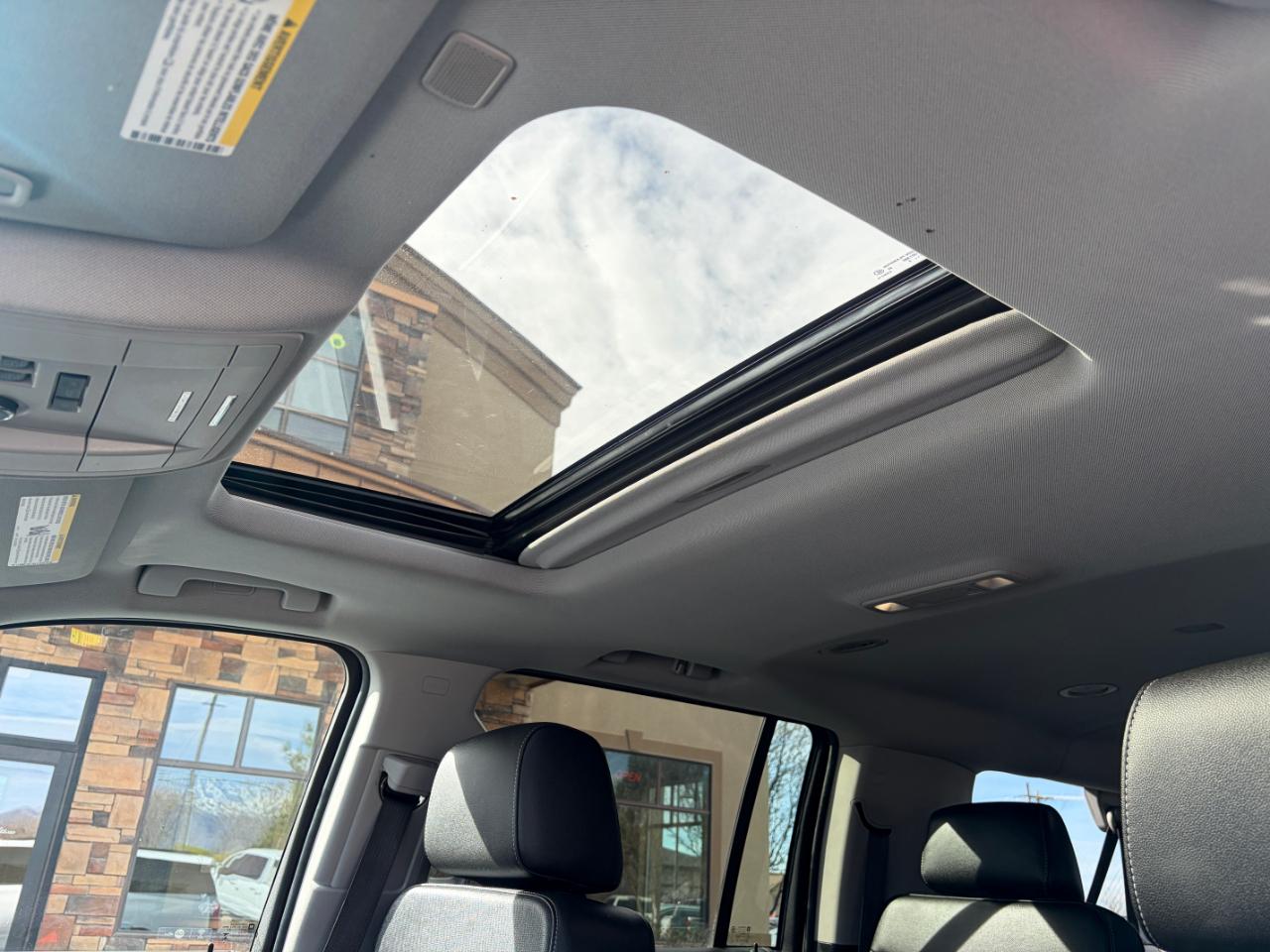 Chevrolet Suburban 4WD 4dr 1500 Premier 2019