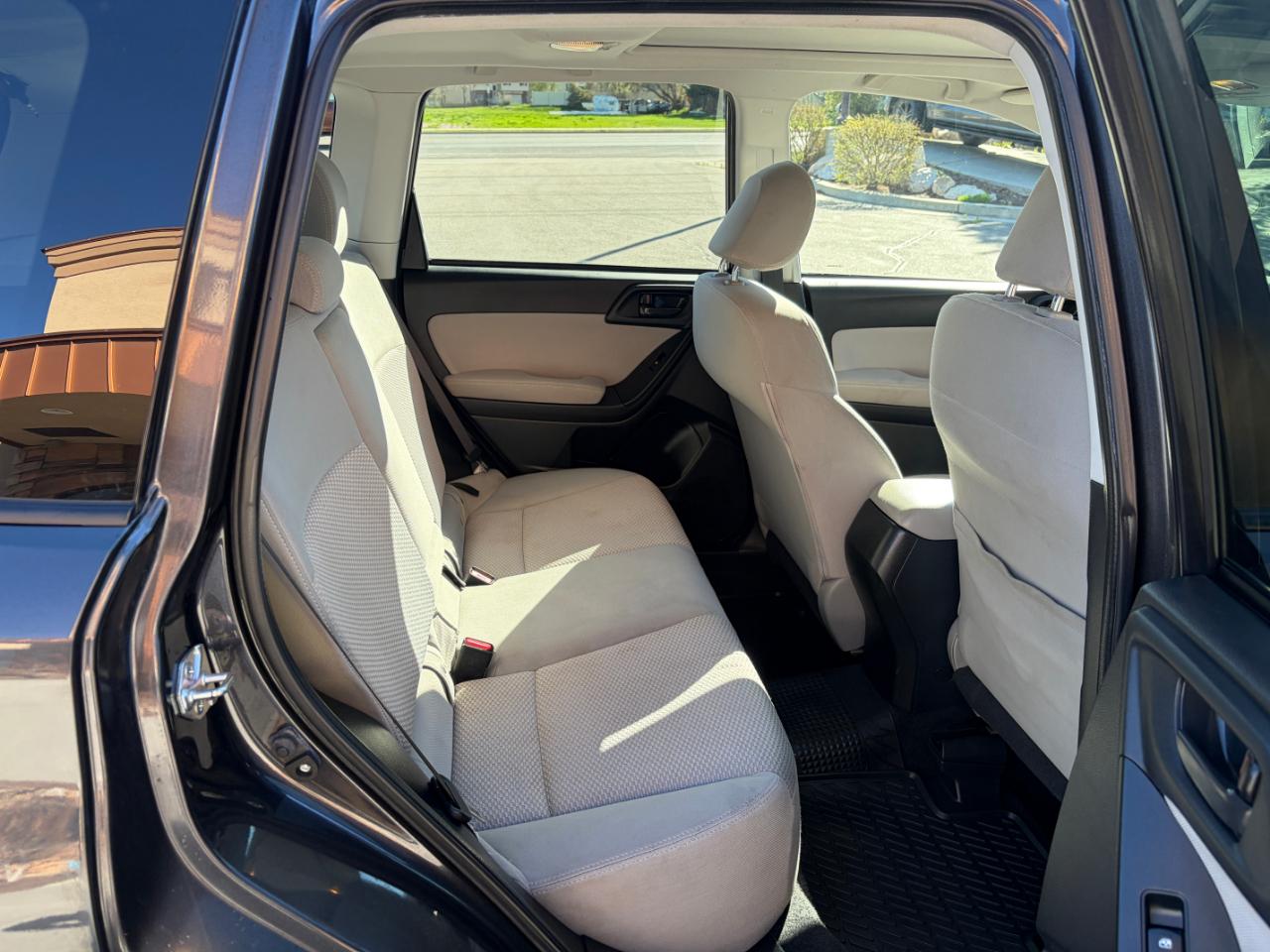 Subaru Forester 4dr CVT 2.5i Premium PZEV 2015