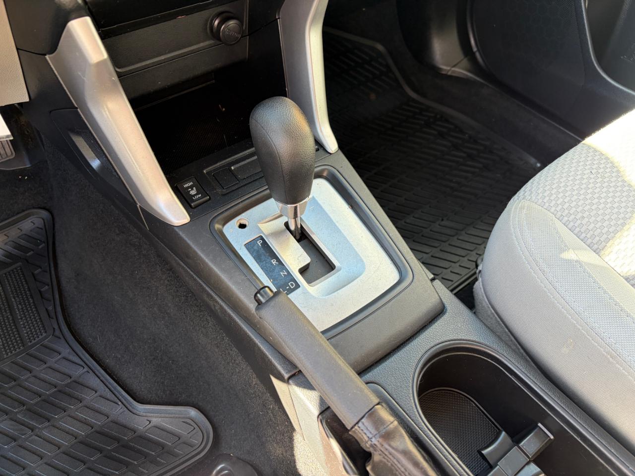 Subaru Forester 4dr CVT 2.5i Premium PZEV 2015