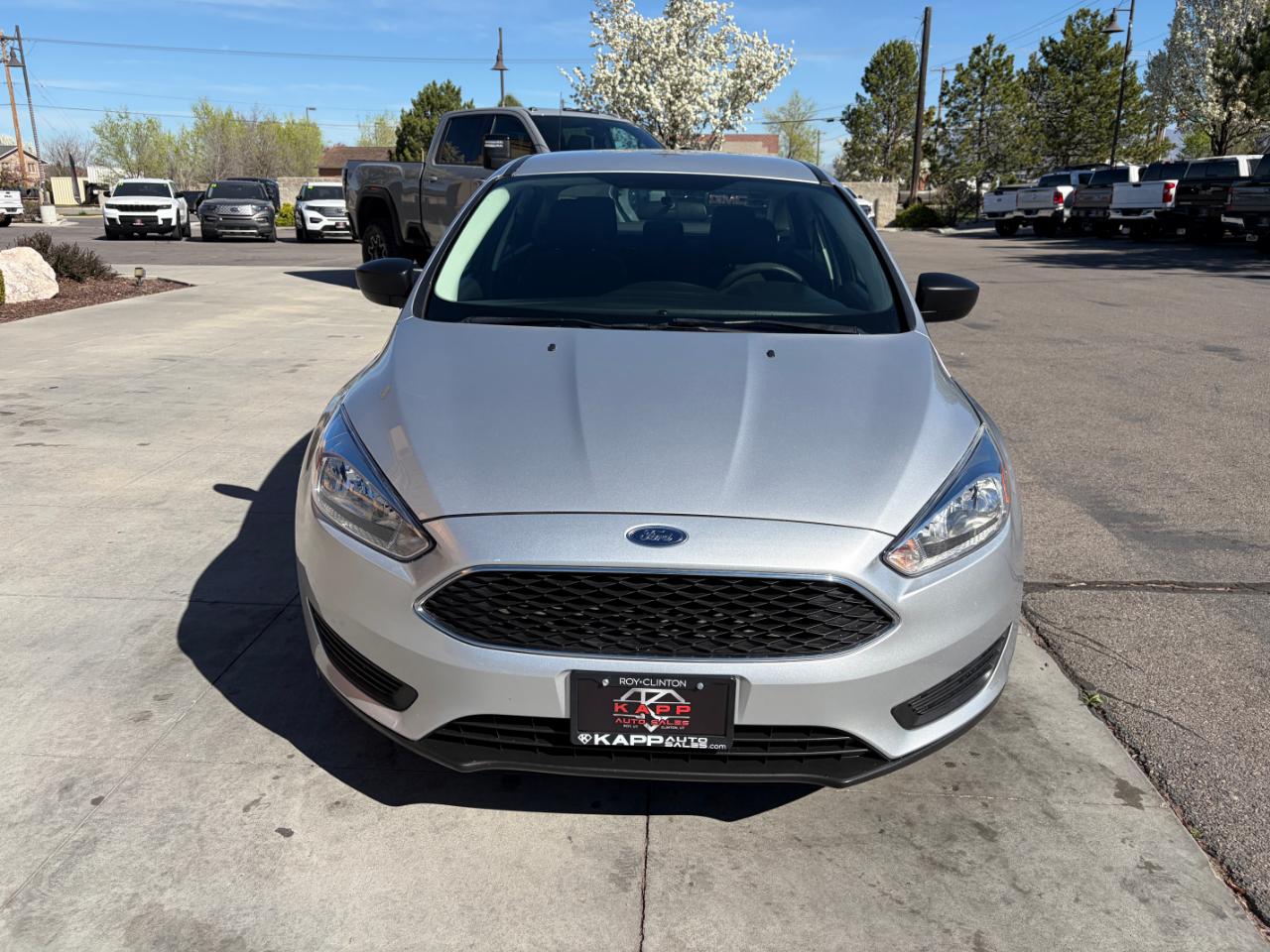 Ford Focus S Sedan 2018