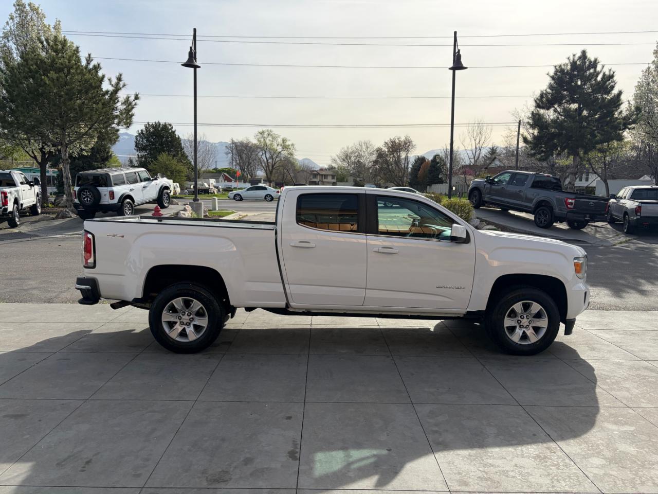 GMC Canyon 4WD Crew Cab 140.5" SLE 2018
