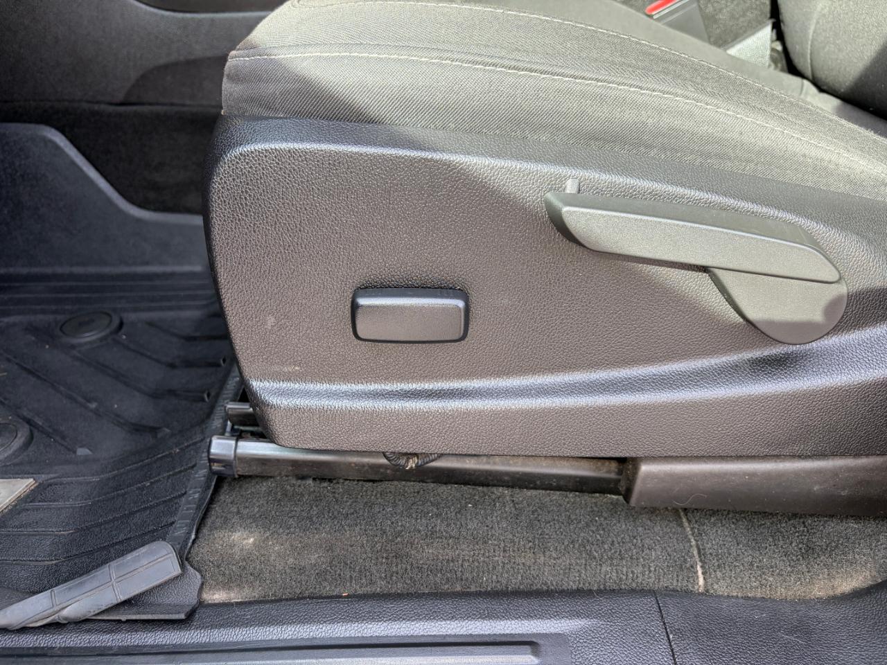 GMC Canyon 4WD Crew Cab 140.5" SLE 2018