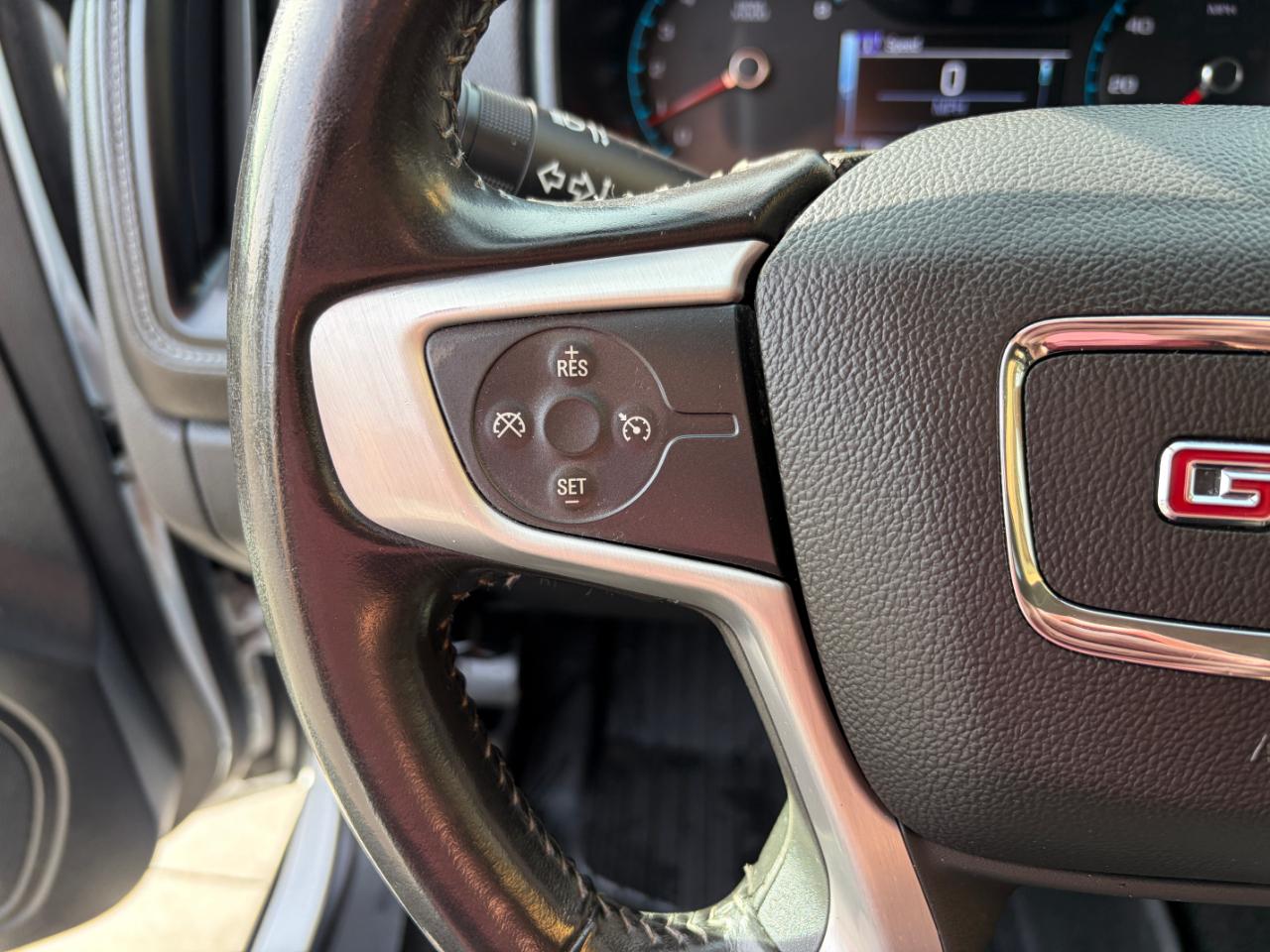 GMC Canyon 4WD Crew Cab 140.5" SLE 2018