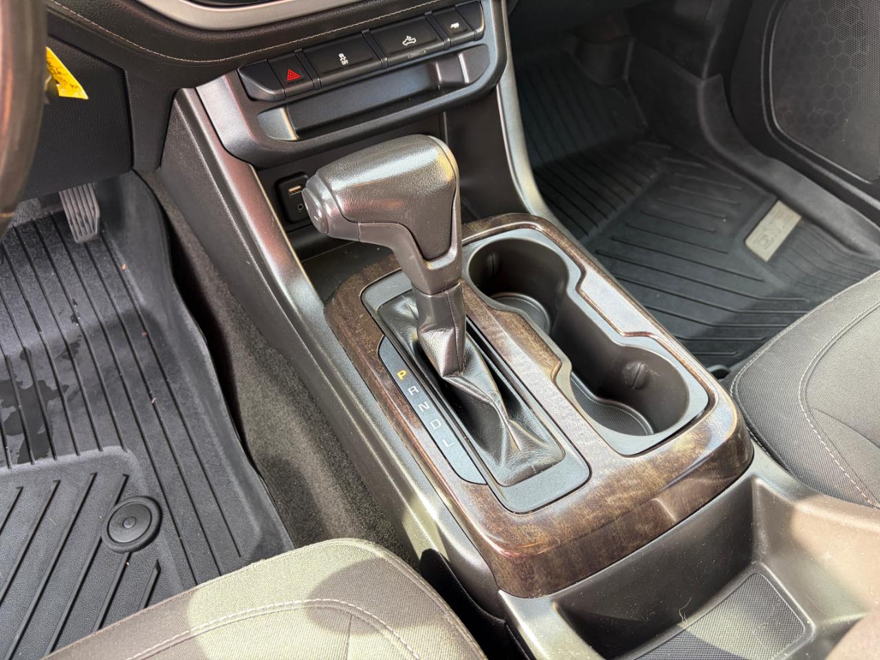 GMC Canyon 4WD Crew Cab 140.5" SLE 2018