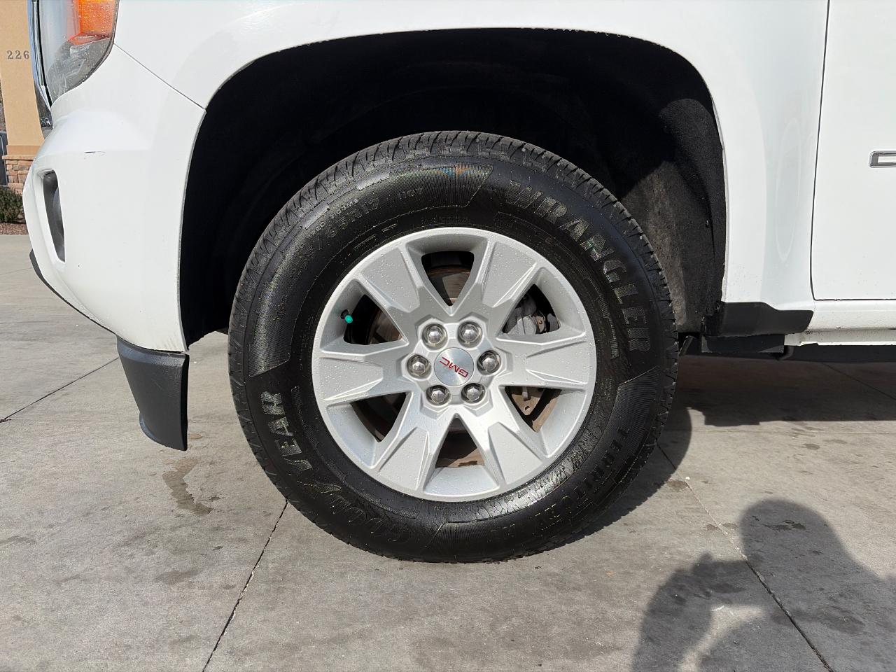 GMC Canyon 4WD Crew Cab 140.5" SLE 2018