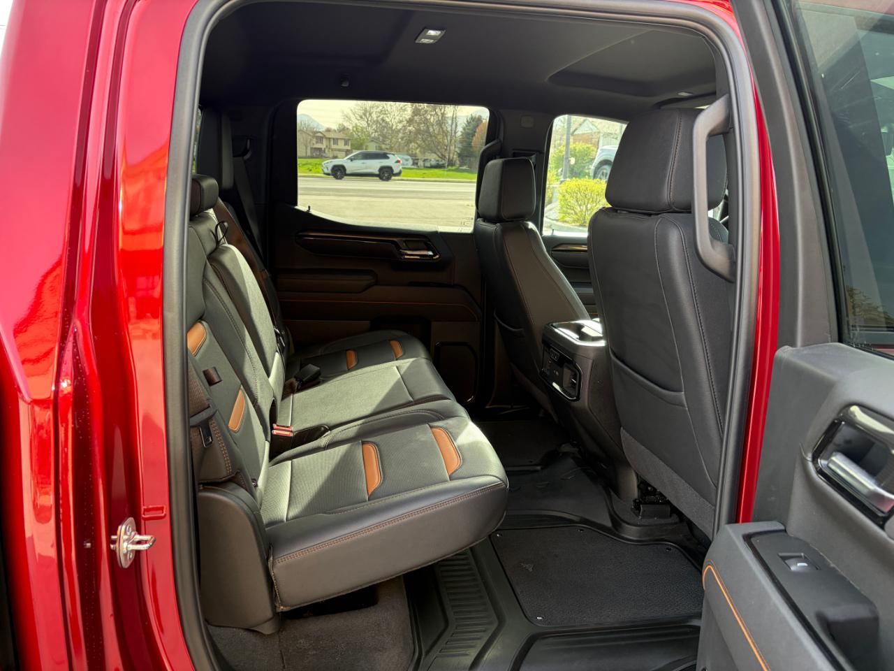 GMC Sierra 1500 4WD Crew Cab 147" AT4 2025