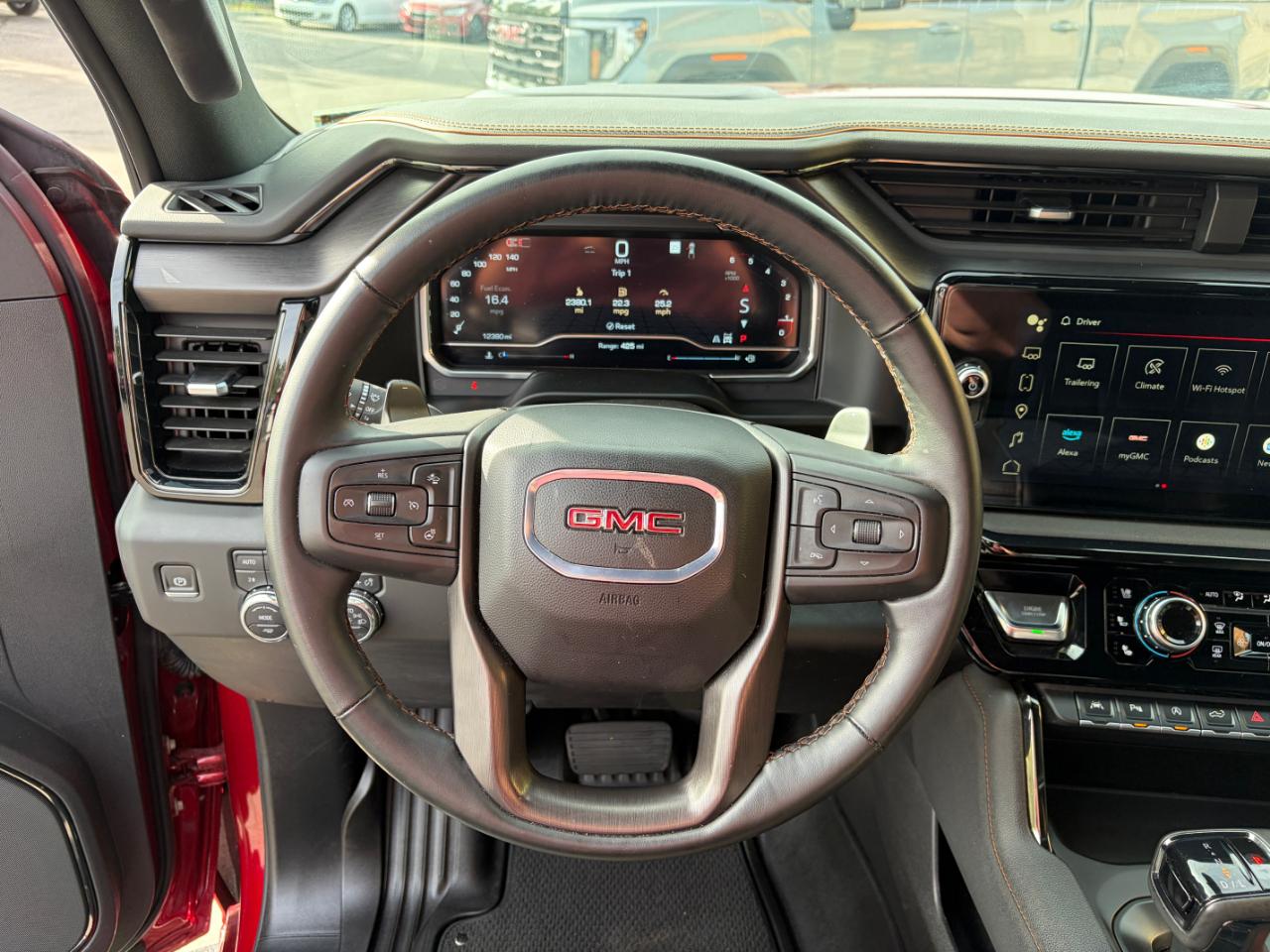 GMC Sierra 1500 4WD Crew Cab 147" AT4 2025