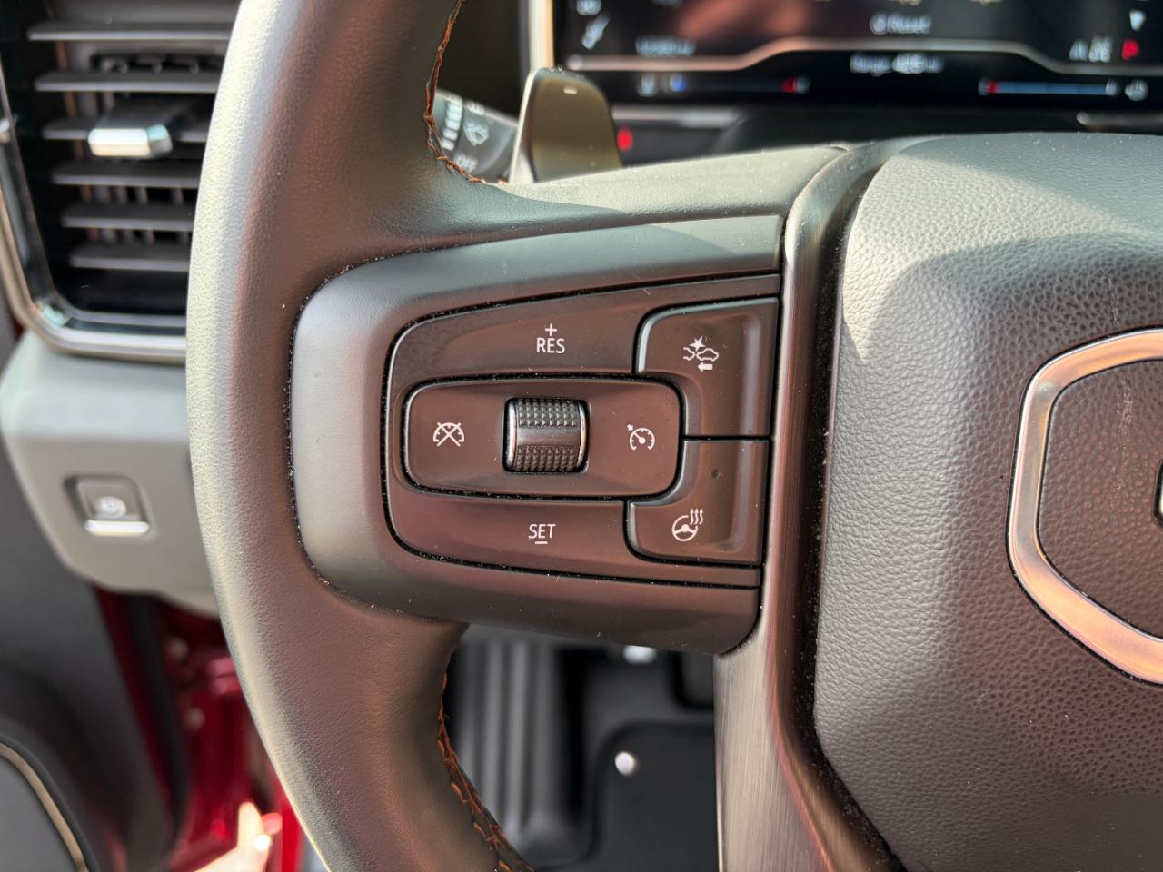 GMC Sierra 1500 4WD Crew Cab 147" AT4 2025