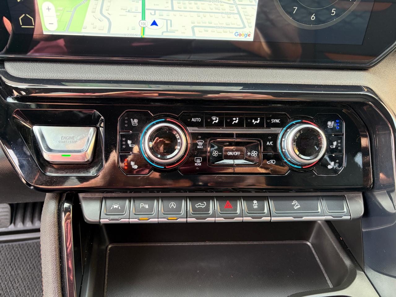 GMC Sierra 1500 4WD Crew Cab 147" AT4 2025