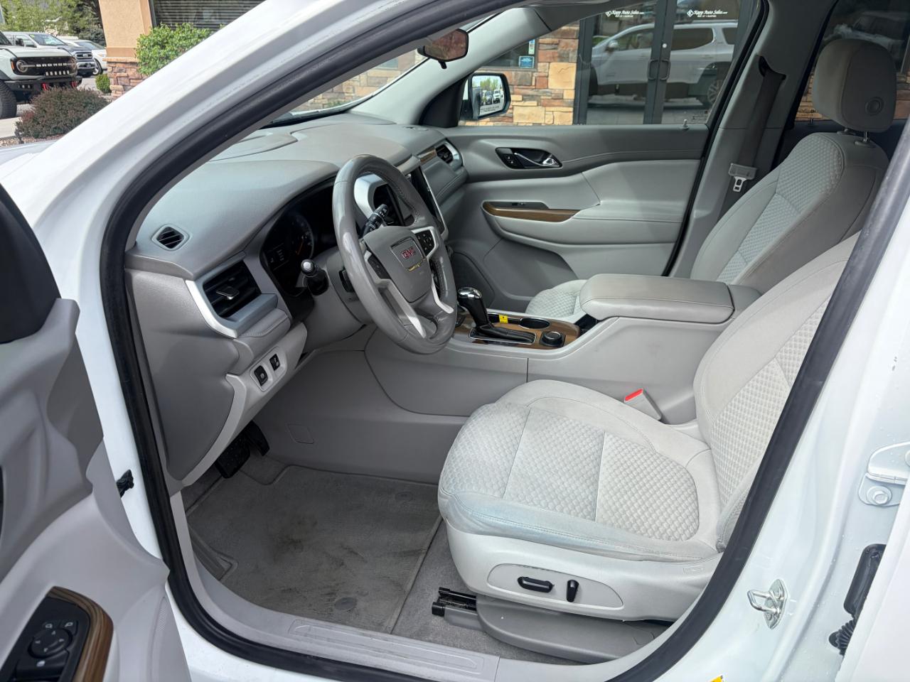 GMC Acadia AWD 4dr SLE w/SLE-2 2019