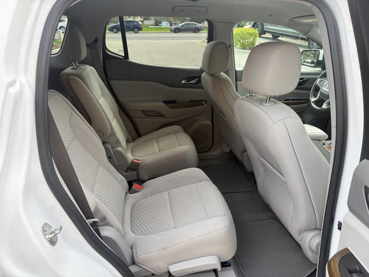 GMC Acadia AWD 4dr SLE w/SLE-2 2019