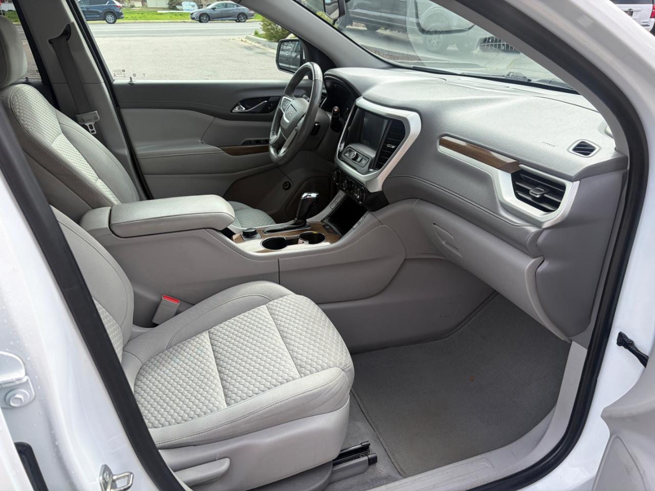 GMC Acadia AWD 4dr SLE w/SLE-2 2019