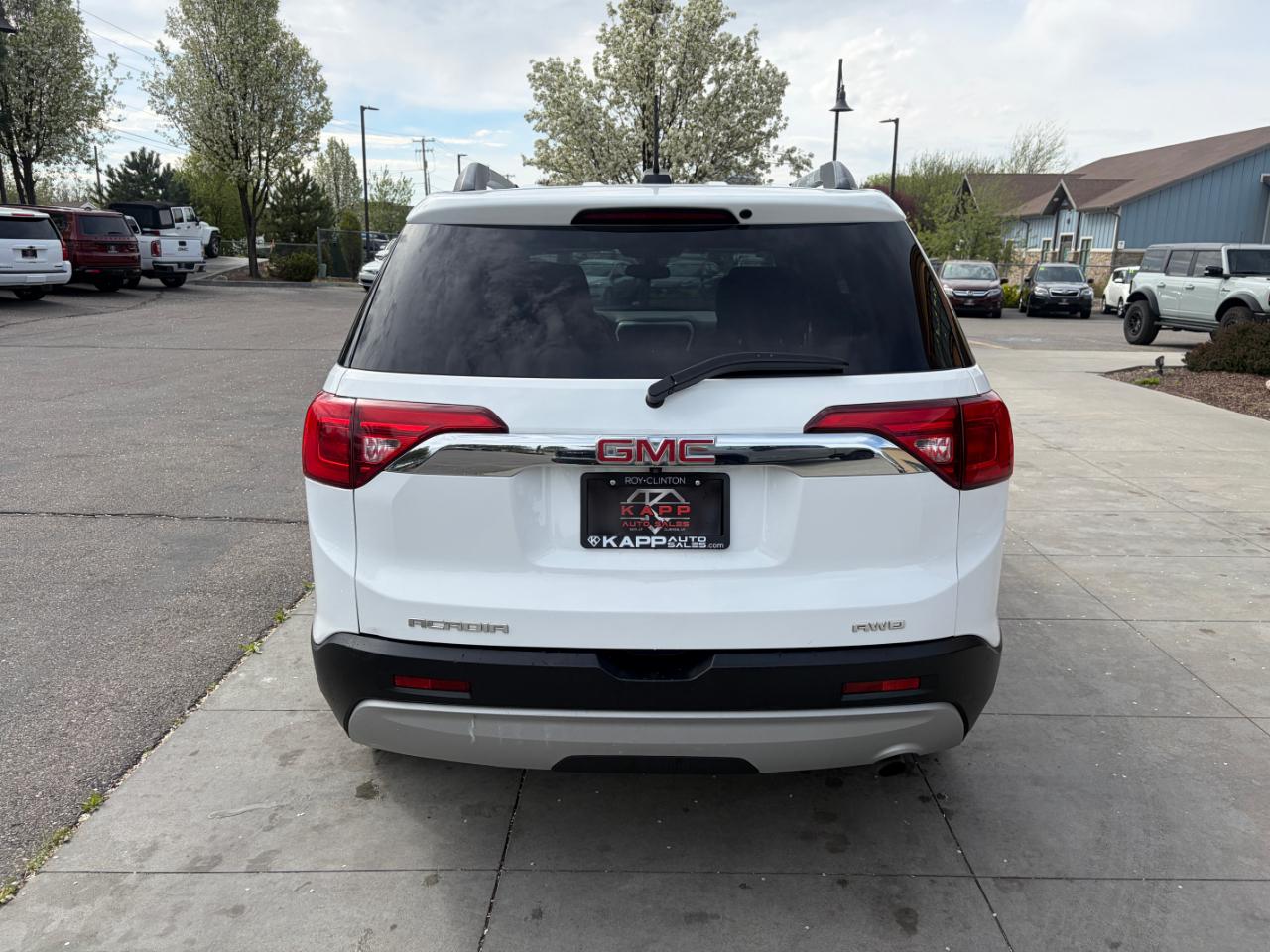 GMC Acadia AWD 4dr SLE w/SLE-2 2019