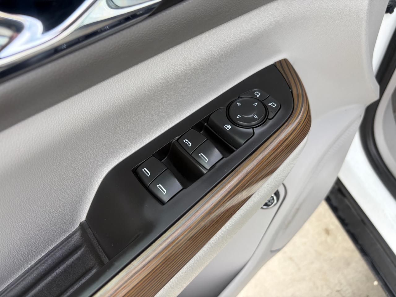 GMC Acadia AWD 4dr SLE w/SLE-2 2019