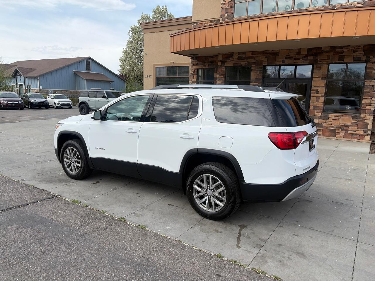 GMC Acadia AWD 4dr SLE w/SLE-2 2019