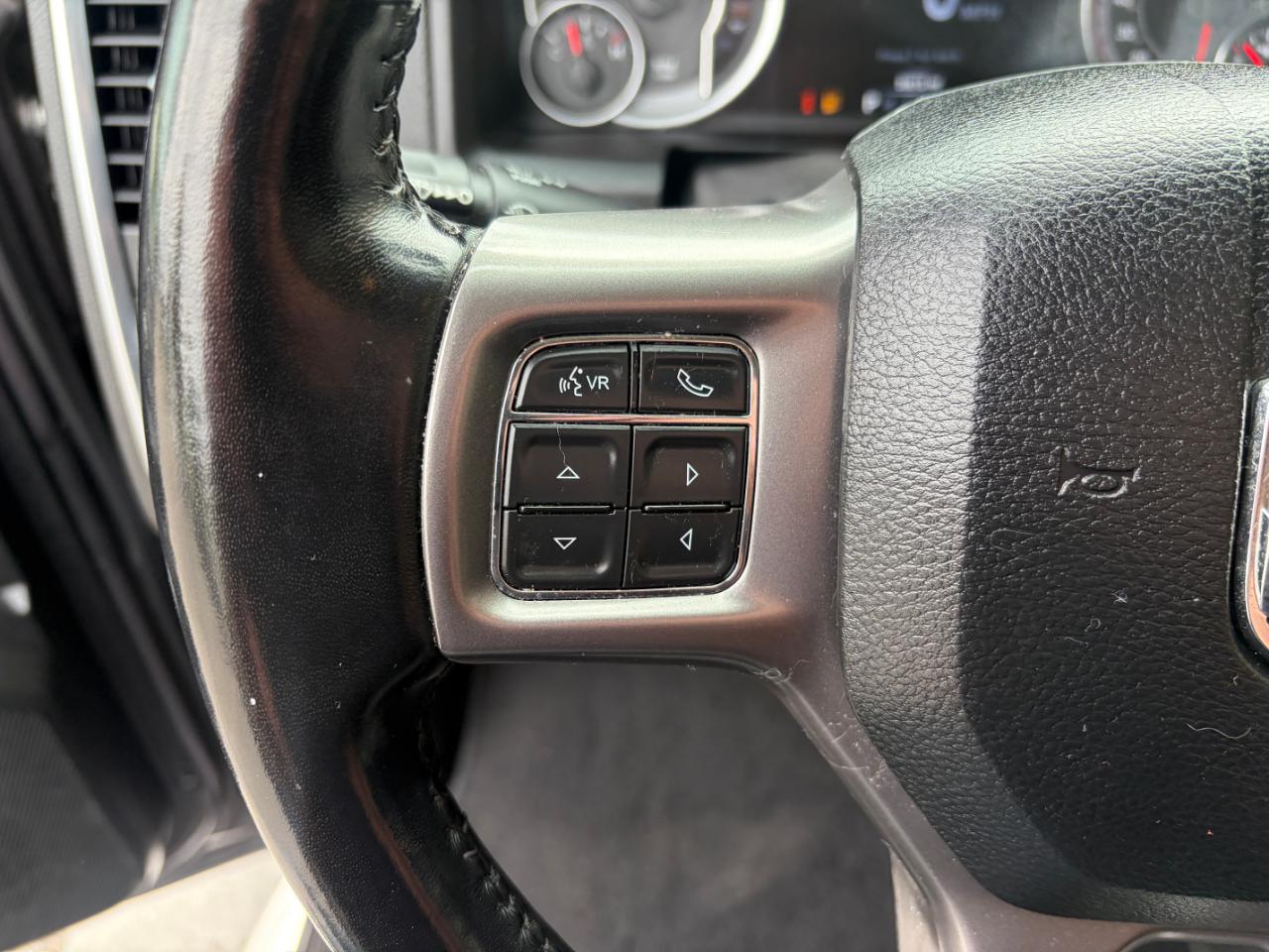 RAM 1500 Classic SLT 4x4 Crew Cab 6'4" Box 2021