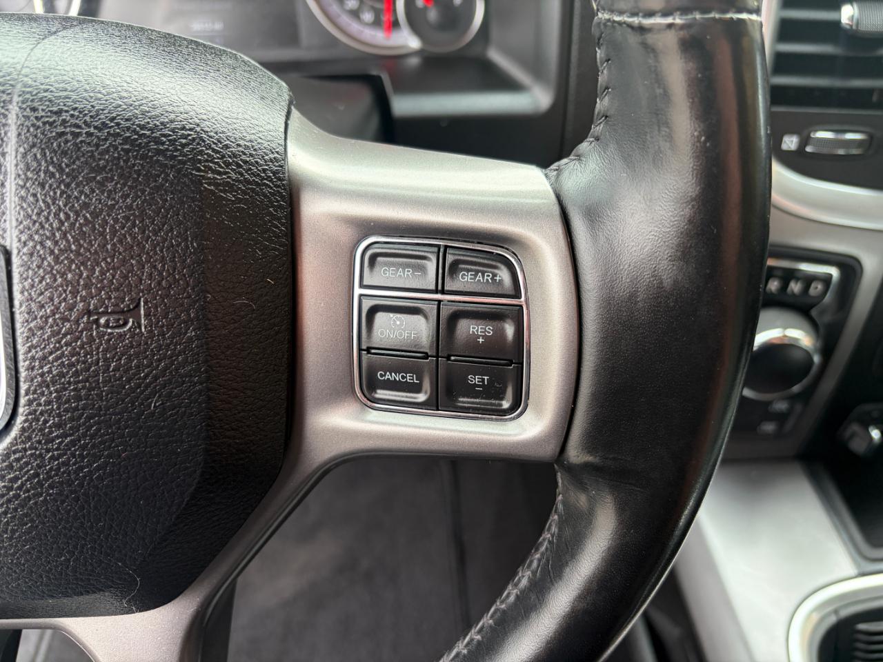 RAM 1500 Classic SLT 4x4 Crew Cab 6'4" Box 2021