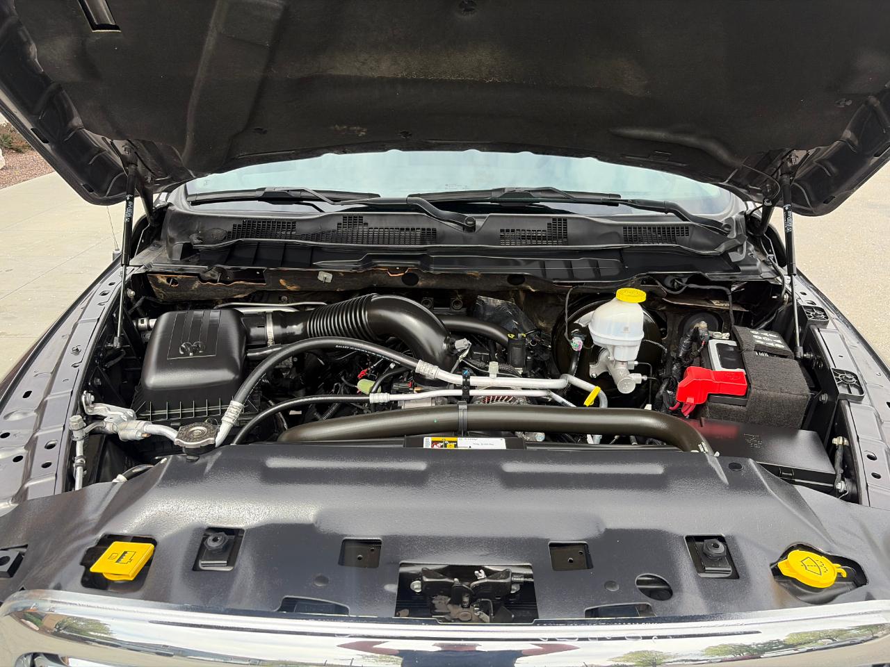 RAM 1500 Classic SLT 4x4 Crew Cab 6'4" Box 2021