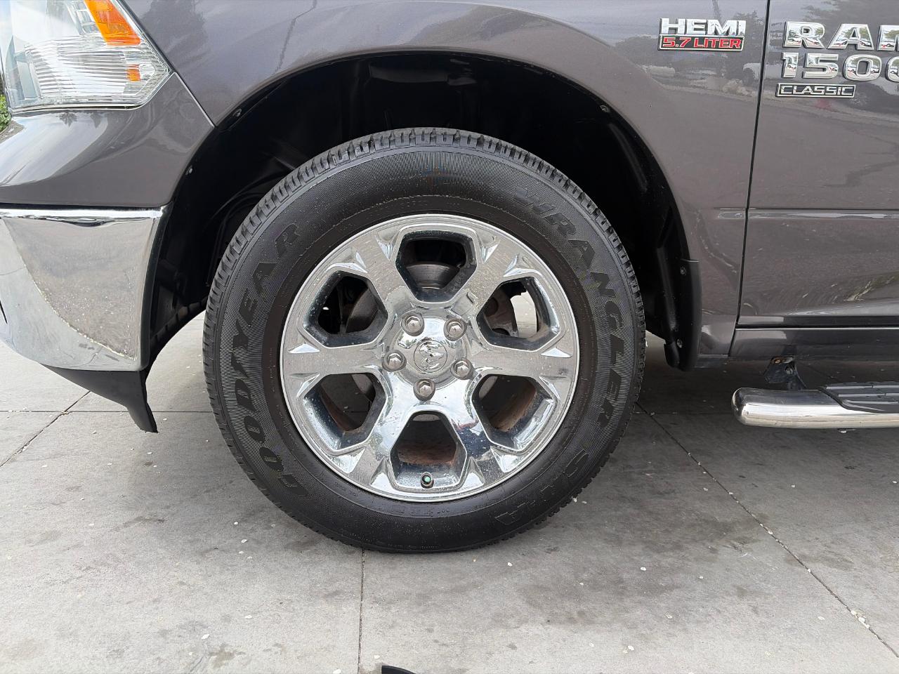 RAM 1500 Classic SLT 4x4 Crew Cab 6'4" Box 2021