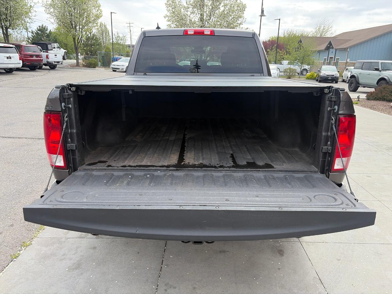 RAM 1500 Classic SLT 4x4 Crew Cab 6'4" Box 2021