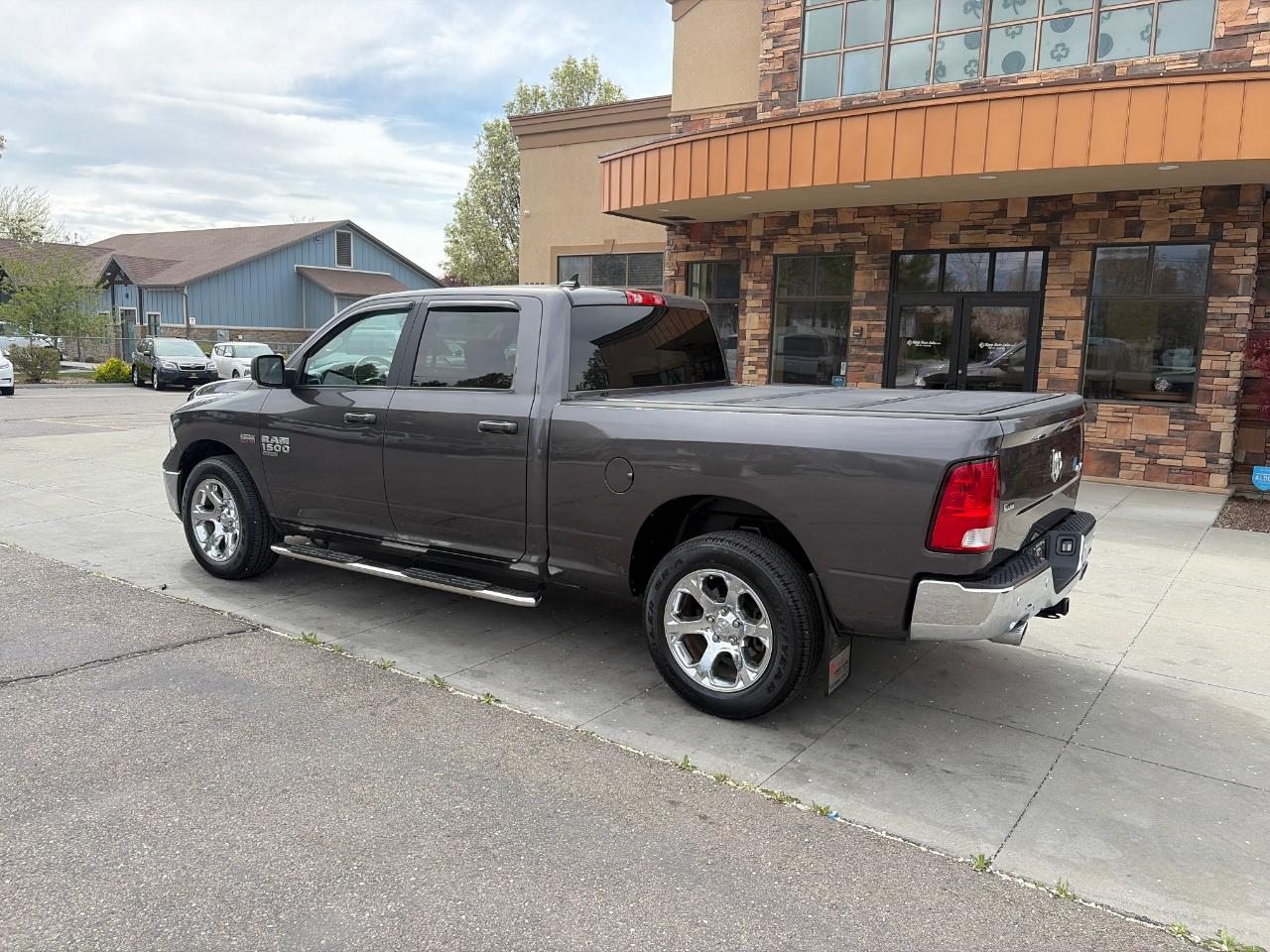 RAM 1500 Classic SLT 4x4 Crew Cab 6'4" Box 2021