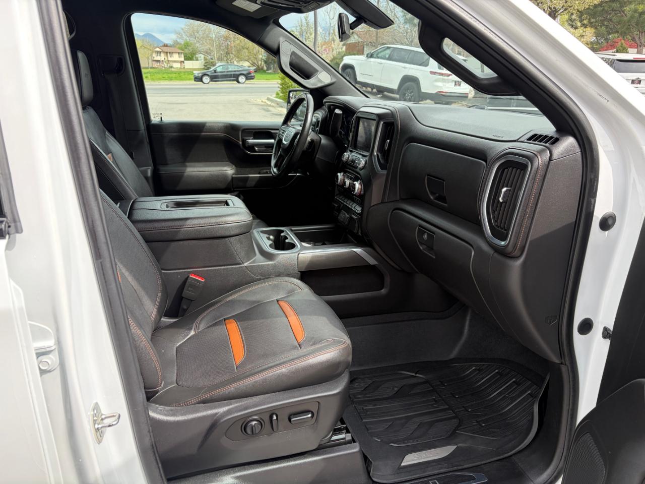 GMC Sierra 1500 4WD Crew Cab 157" AT4 2019