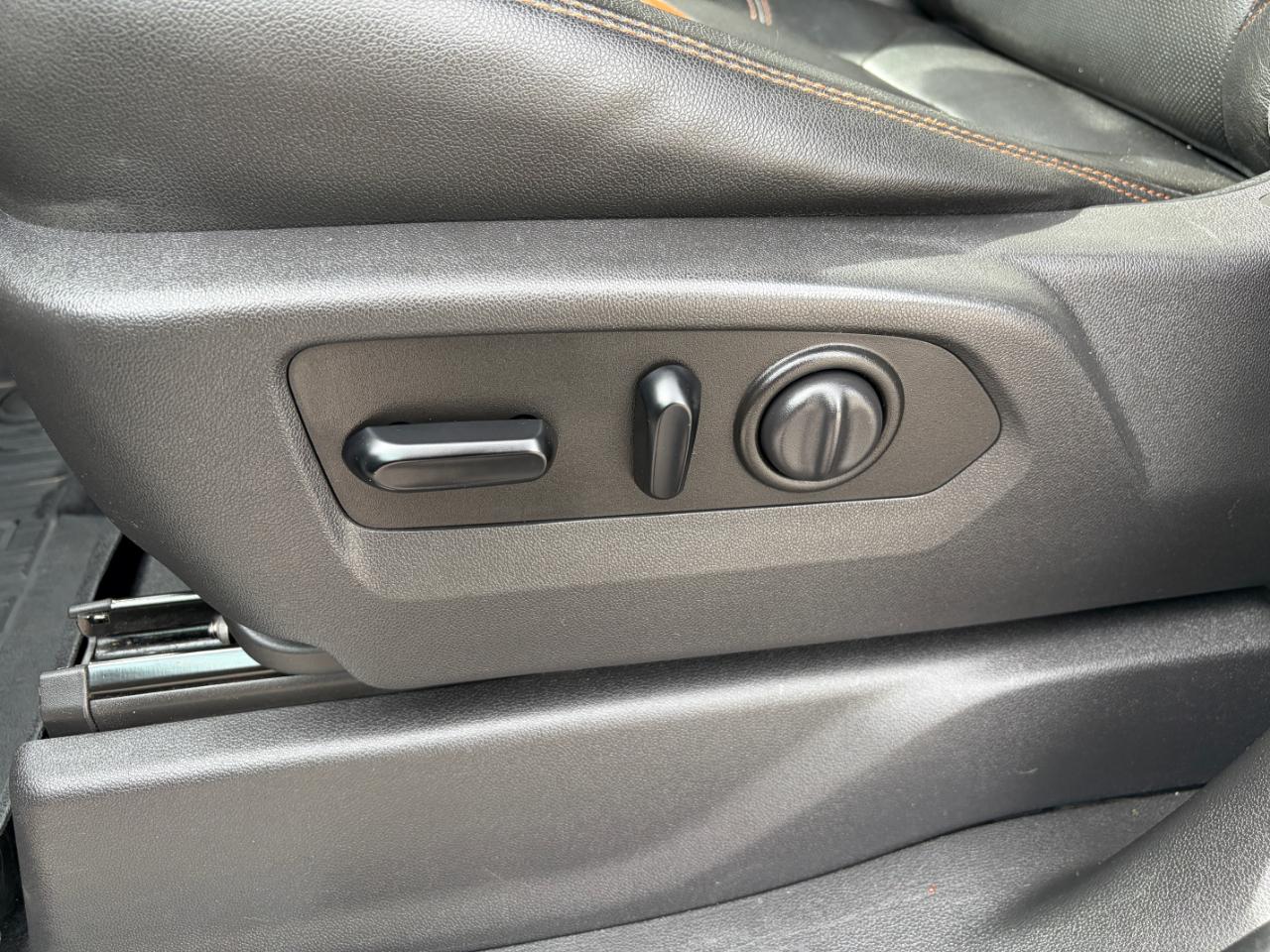 GMC Sierra 1500 4WD Crew Cab 157" AT4 2019