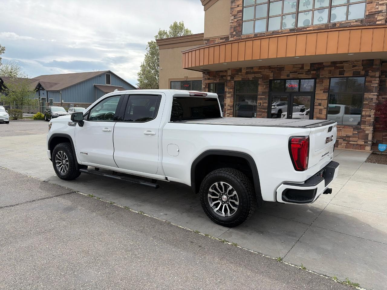 GMC Sierra 1500 4WD Crew Cab 157" AT4 2019