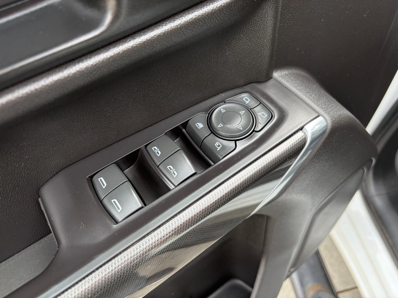 GMC Sierra 1500 4WD Crew Cab 157" AT4 2019