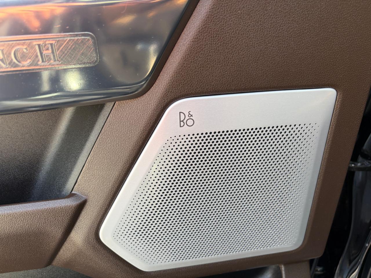 Ford Super Duty F-450 DRW King Ranch 4WD Crew Cab 8' Box 2025