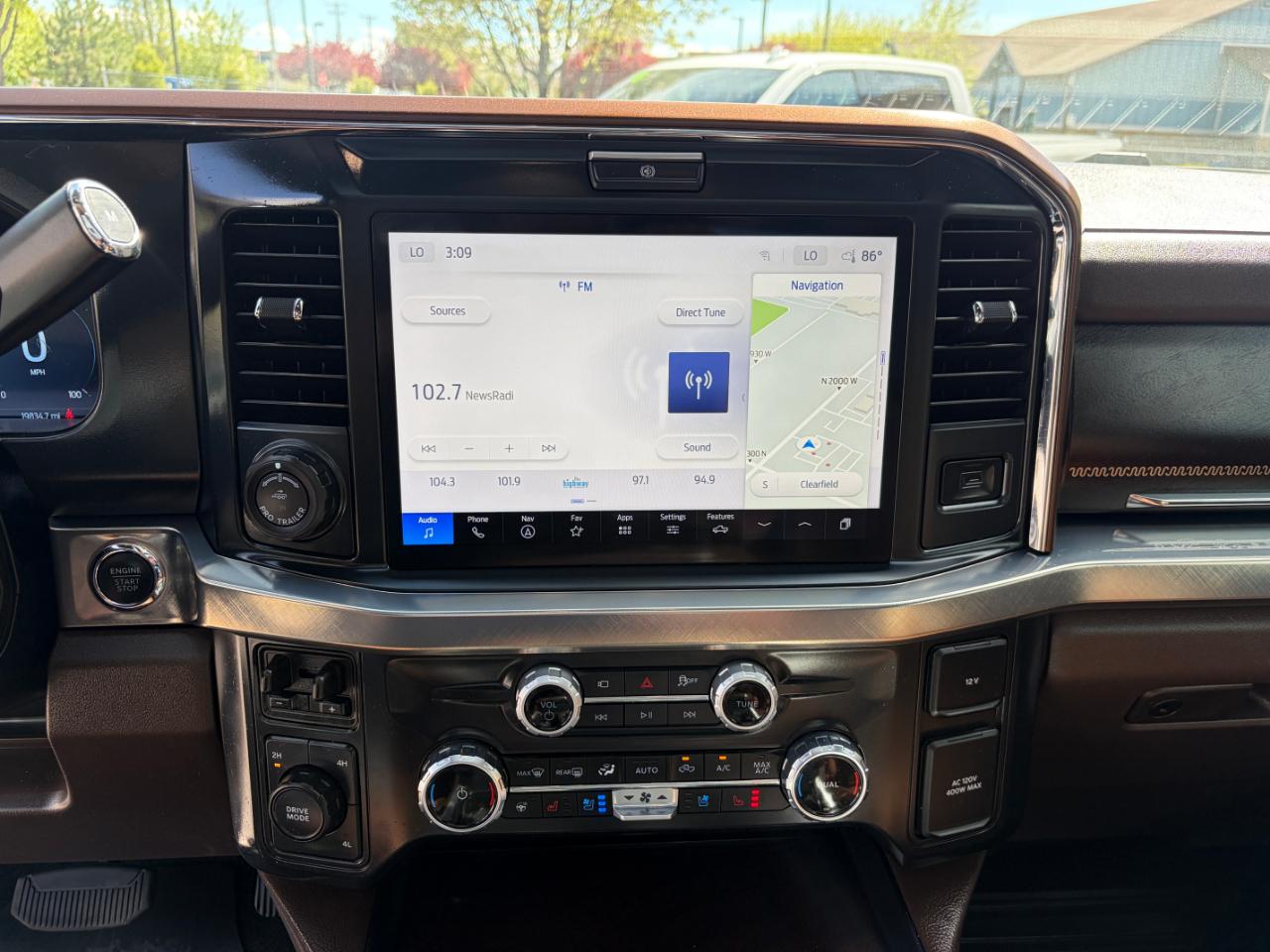 Ford Super Duty F-450 DRW King Ranch 4WD Crew Cab 8' Box 2025