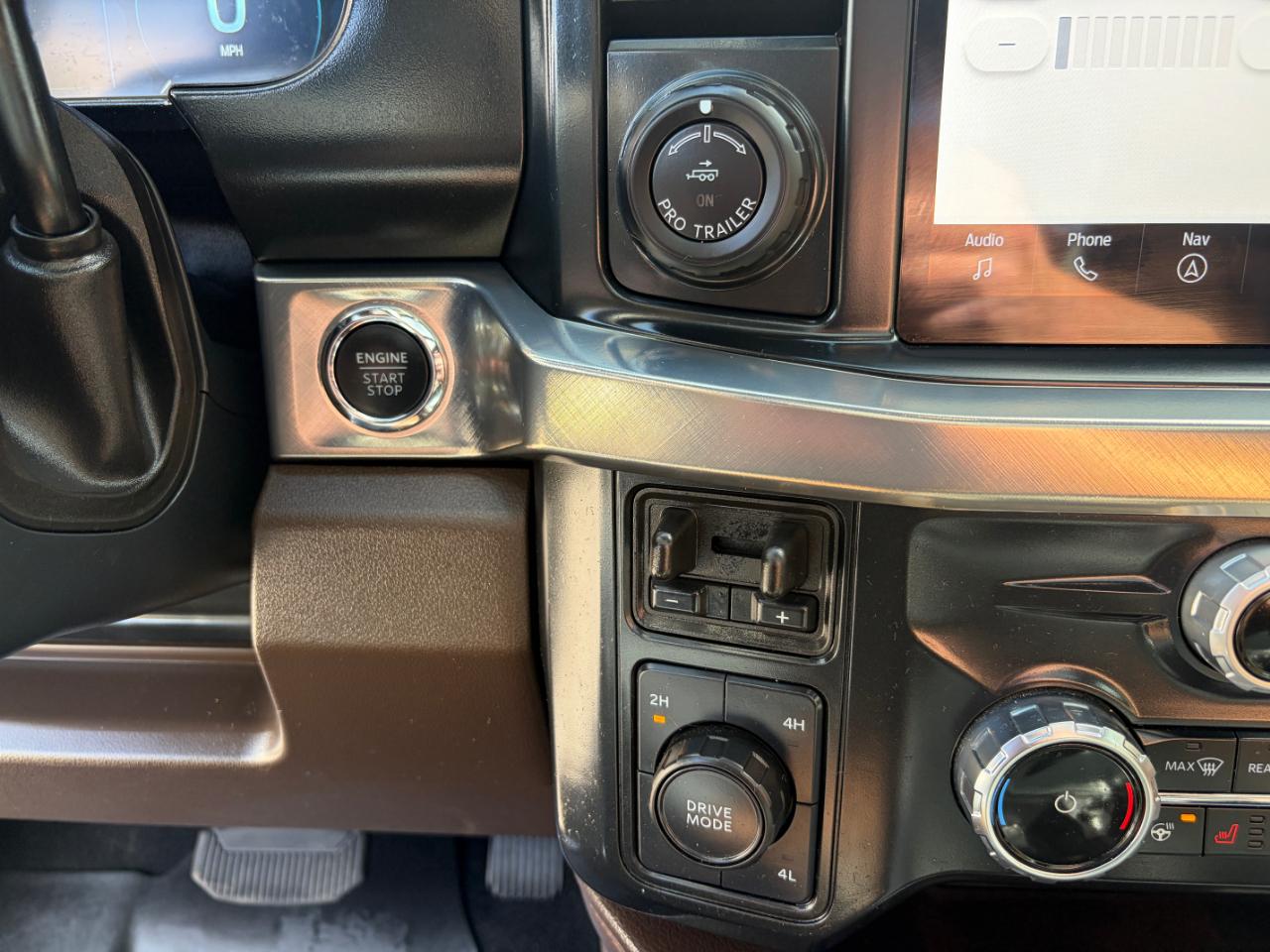 Ford Super Duty F-450 DRW King Ranch 4WD Crew Cab 8' Box 2025