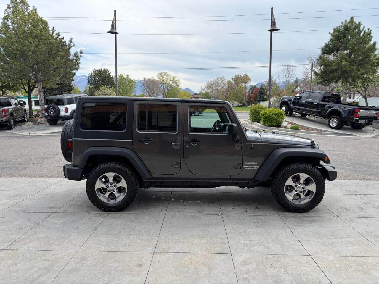 Jeep Wrangler JK Unlimited Sport S 4x4 2018