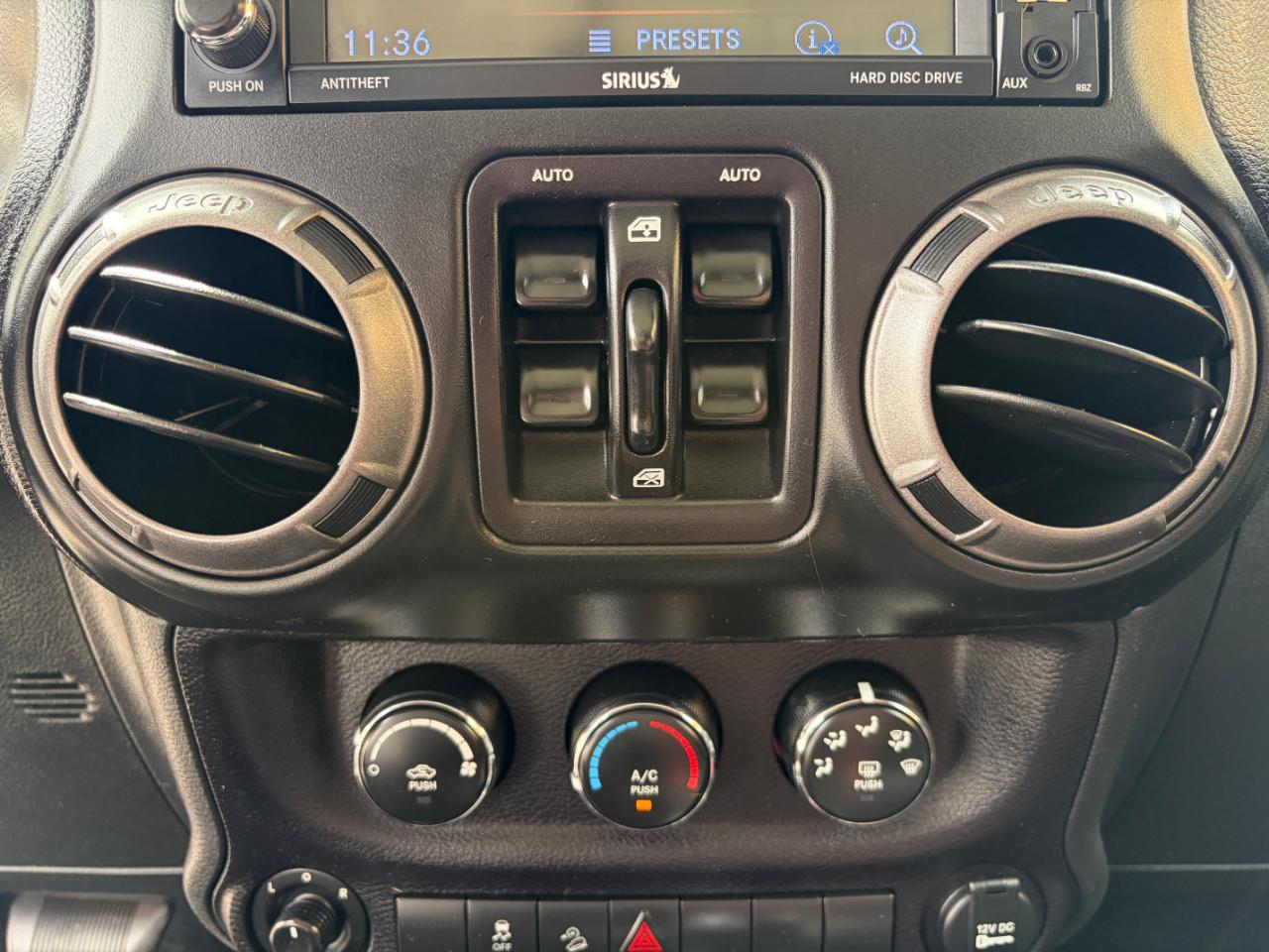 Jeep Wrangler JK Unlimited Sport S 4x4 2018