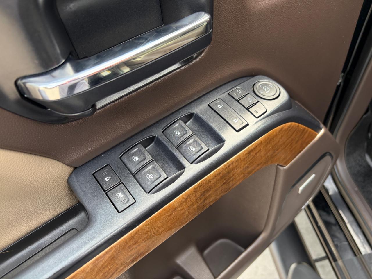 Chevrolet Silverado 1500 4WD Crew Cab 143.5" LTZ w/1LZ 2014