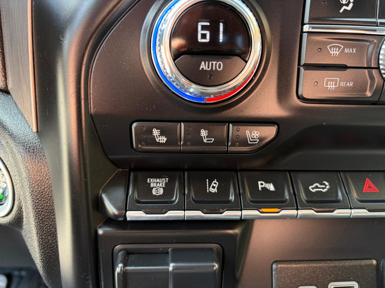 GMC Sierra 3500HD 4WD Crew Cab 159" Denali 2020