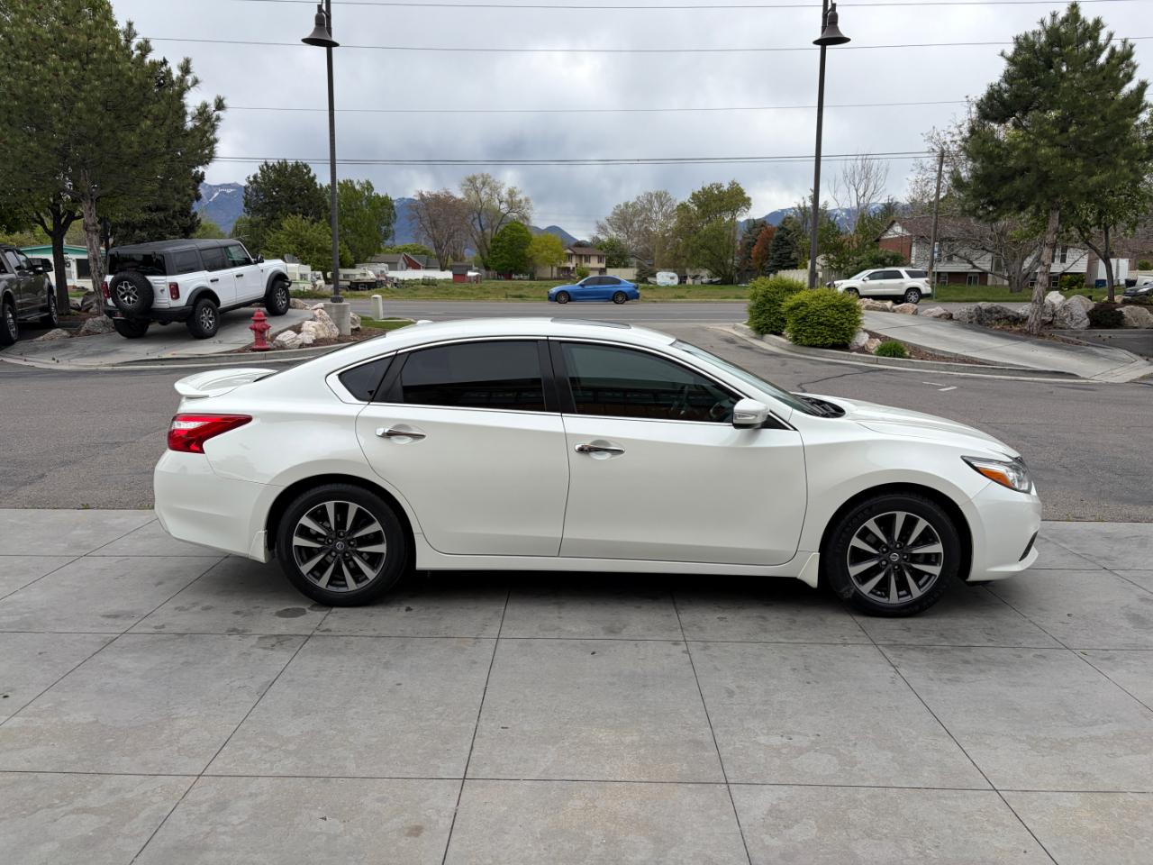 Nissan Altima 2017.5 2.5 SL Sedan 2017
