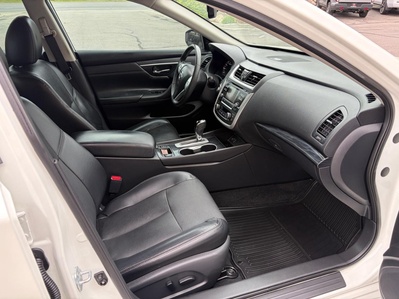 Nissan Altima 2017.5 2.5 SL Sedan 2017