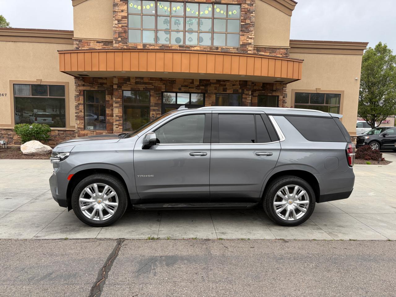 Chevrolet Tahoe 4WD 4dr LT 2021