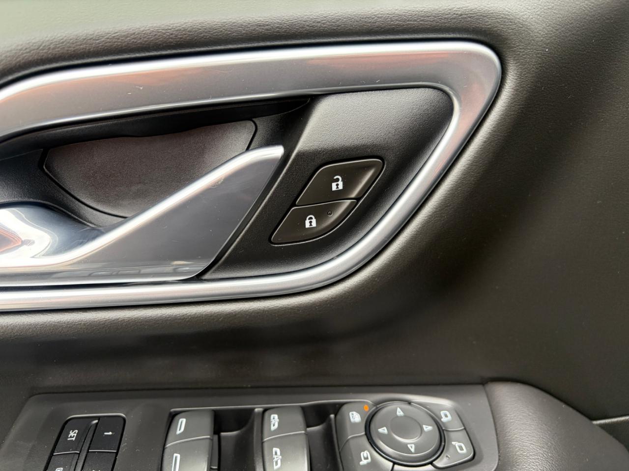 Chevrolet Tahoe 4WD 4dr LT 2021