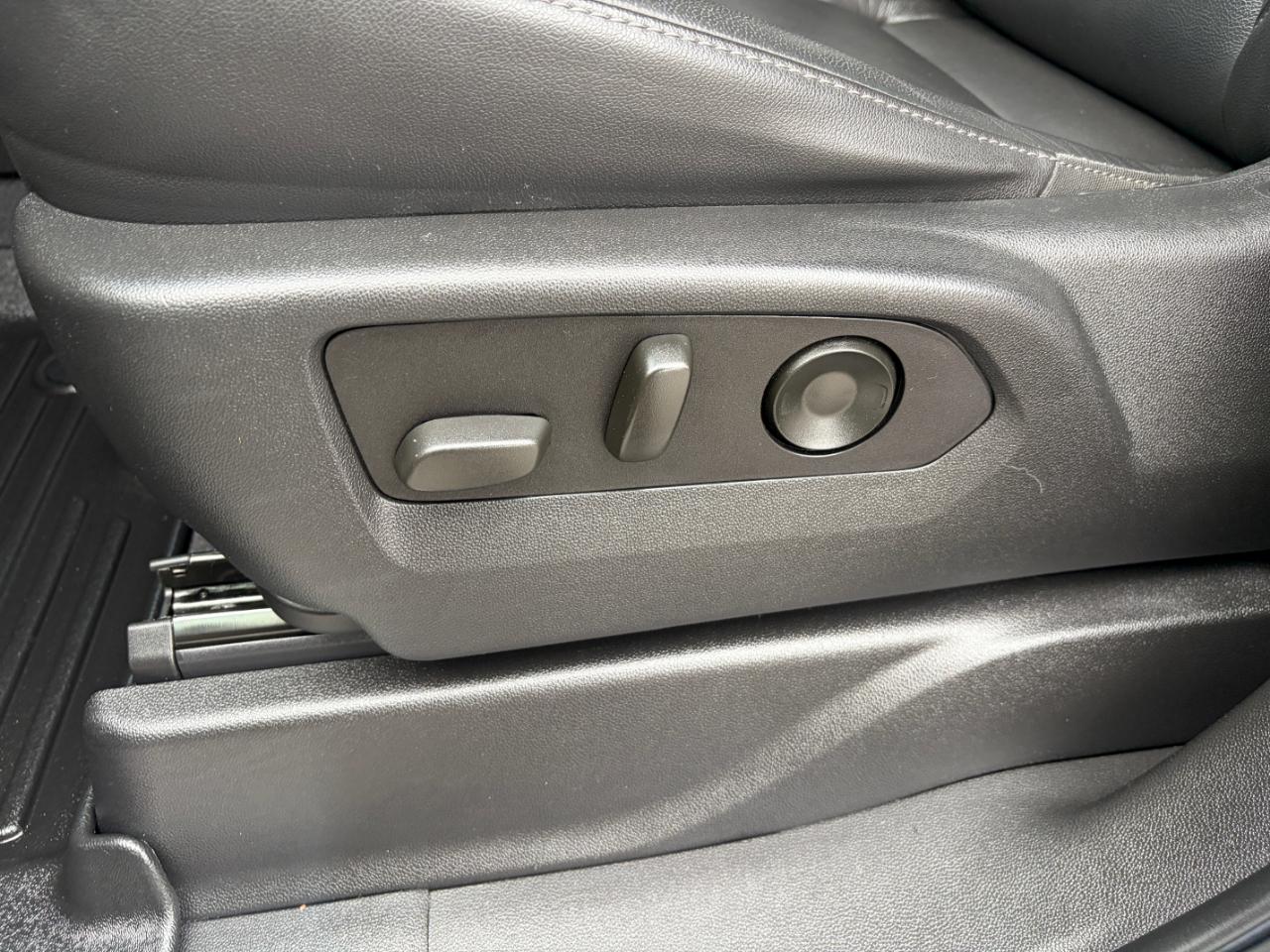 Chevrolet Tahoe 4WD 4dr LT 2021