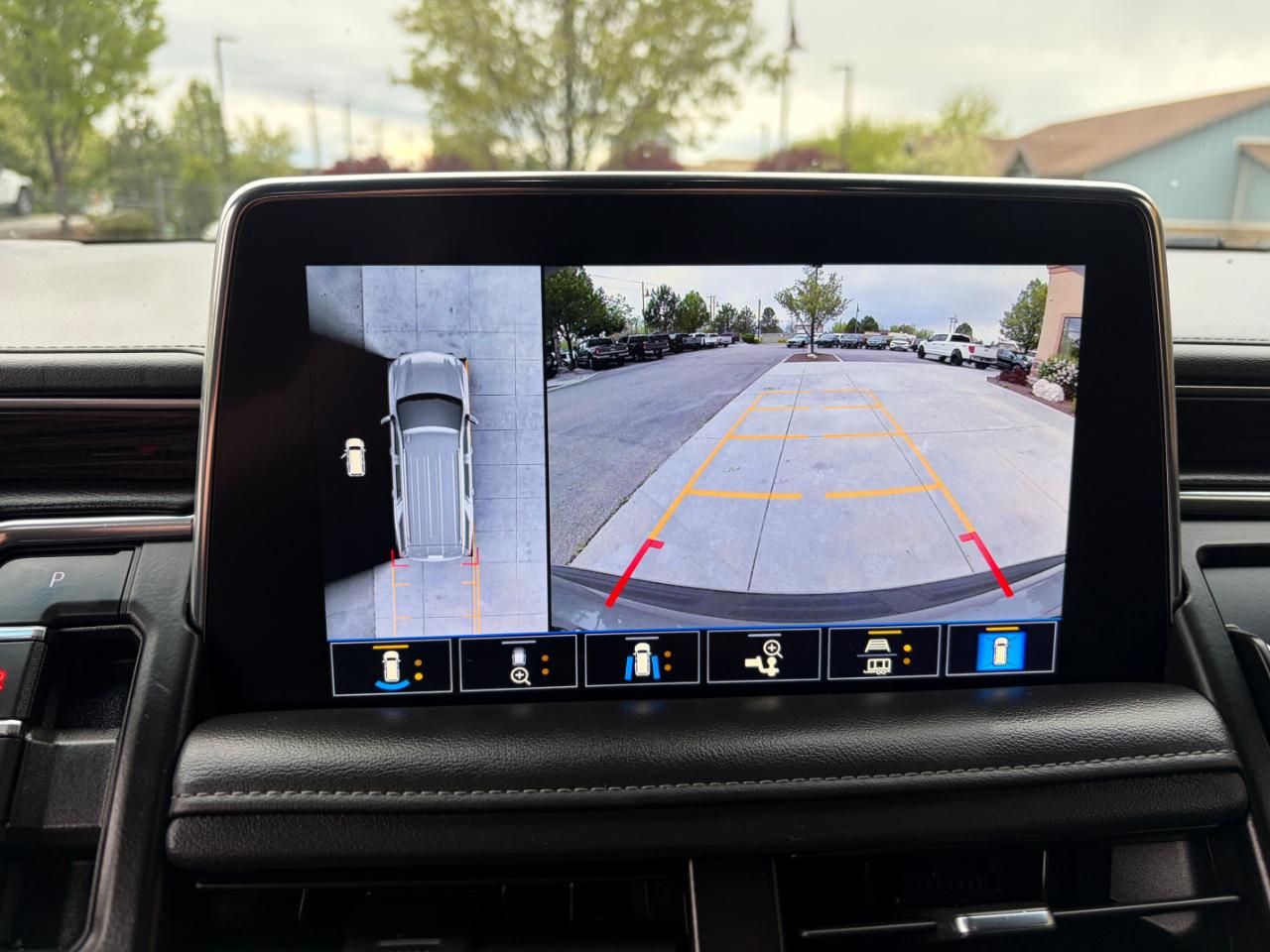 Chevrolet Tahoe 4WD 4dr LT 2021