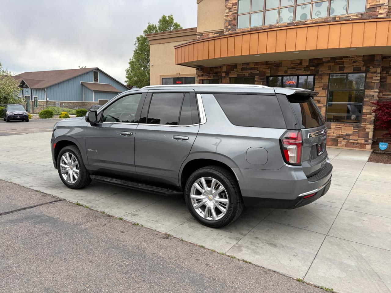 Chevrolet Tahoe 4WD 4dr LT 2021