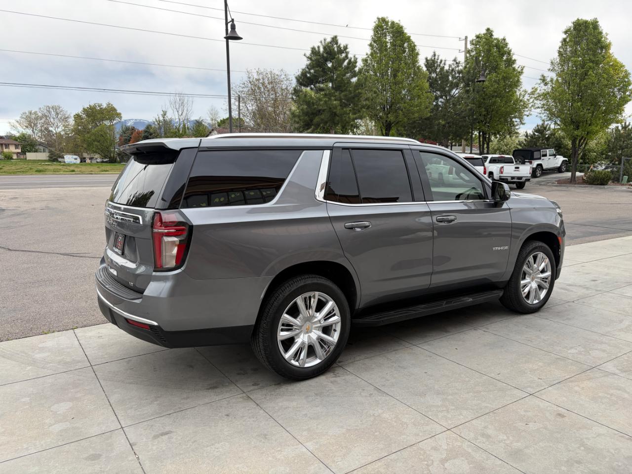 Chevrolet Tahoe 4WD 4dr LT 2021