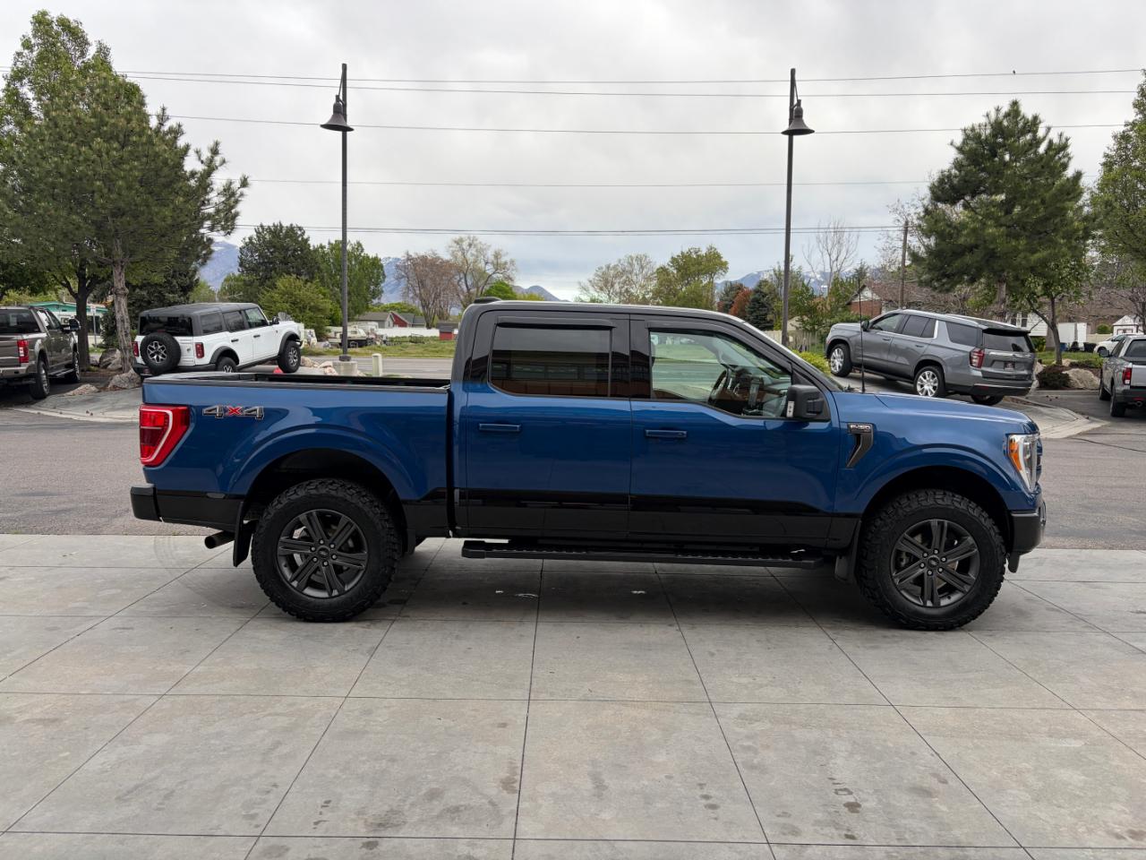 Ford F-150 XLT 4WD SuperCrew 5.5' Box 2023