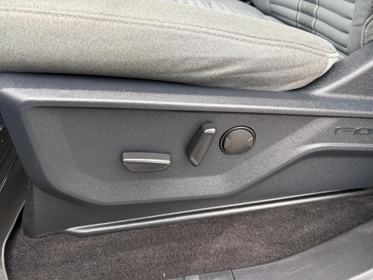 Ford F-150 XLT 4WD SuperCrew 5.5' Box 2023