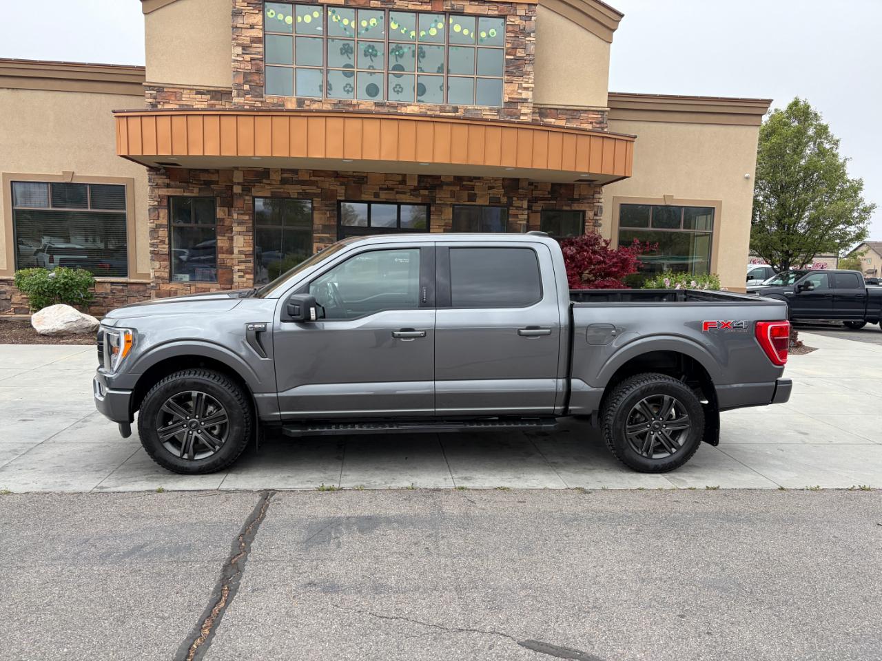 Ford F-150 XLT 4WD SuperCrew 5.5' Box 2022