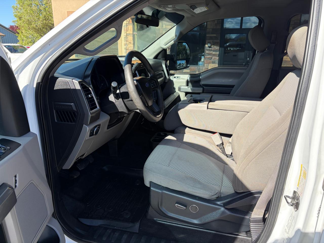 Ford Super Duty F-250 SRW XLT 4WD Crew Cab 6.75' Box 2018